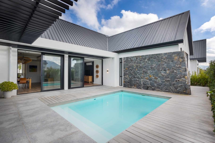 5 Bedroom Property for Sale in Val De Vie Estate Western Cape